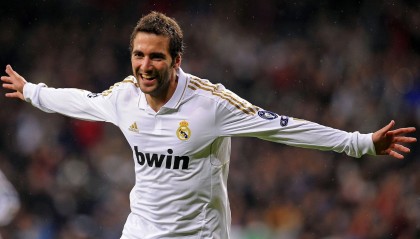 开云体育中国-吉林队力克独行侠，布克成为关键先生