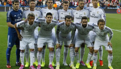 开云下载-快船vs公牛，文班亚马用攻防统治，为现代篮球写下新定义