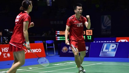 开云体育-日本队轻取丹麦队，黄鸭组合刷新纪录