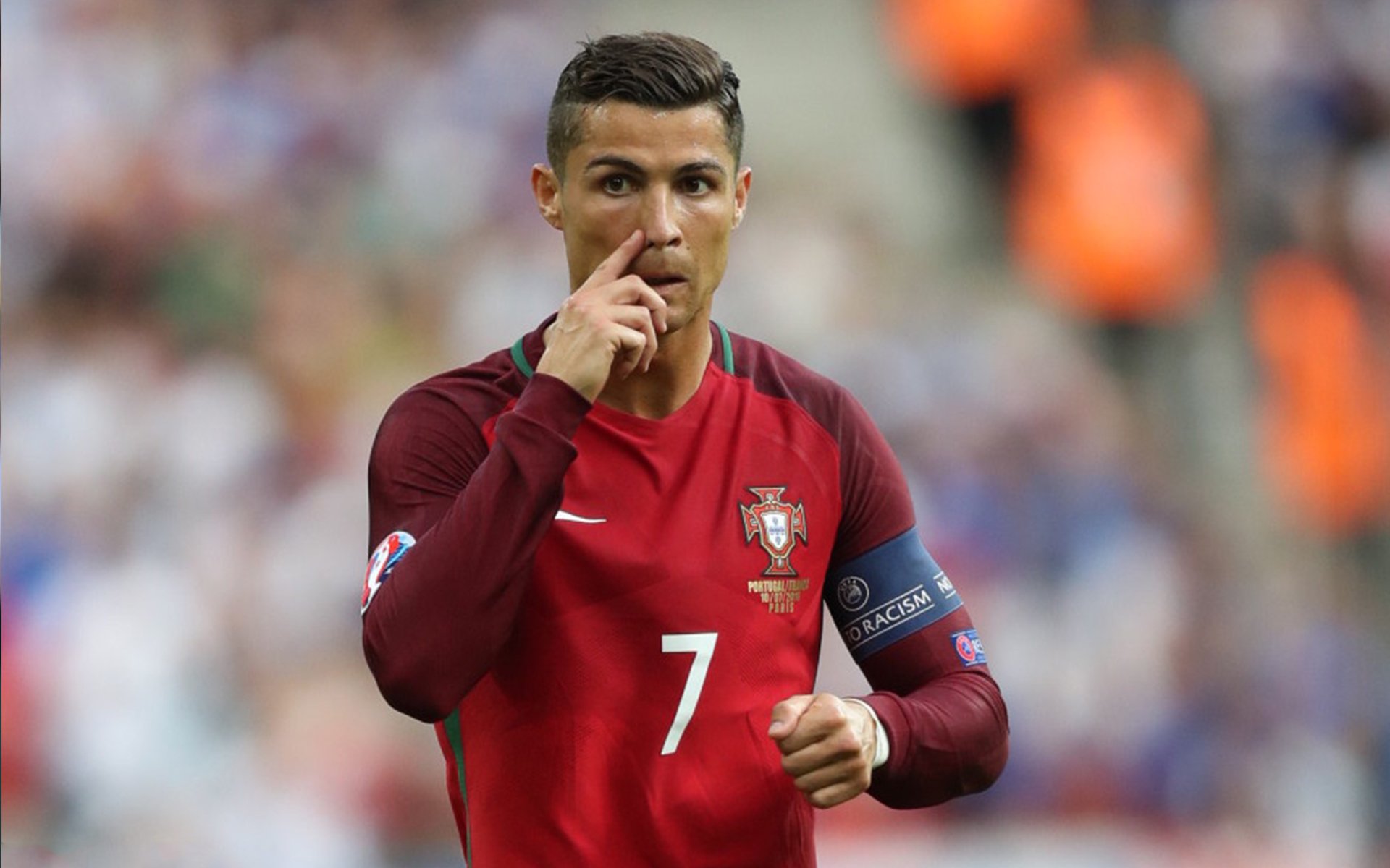 赛道与球场，霍勒迪的决胜时刻